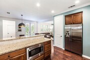 Photo - Large 3 Bed 2.5 Bath Home Available In Eas...
