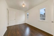 Photo - 1027 12th St Apartments Unit B
