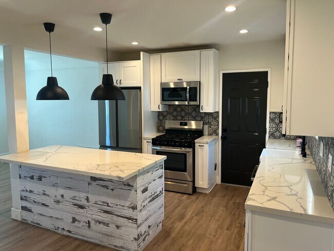 Photo - 3bd/2ba Single Story Fallbrook Home With A/C