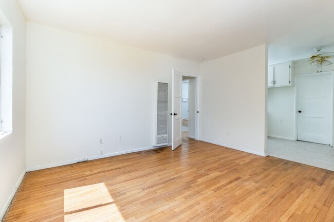 Photo - Bright & Spacious 1BR Retreat Near Keck Medical Center | Private Garage + Garden Space Unit 2111