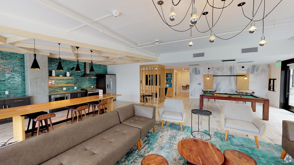 3D Tour - Pierside South