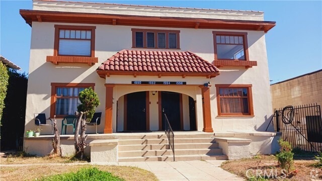Building Photo - 1552 5th Ave Rental
