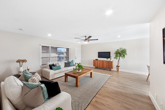 Photo - Park Apartments