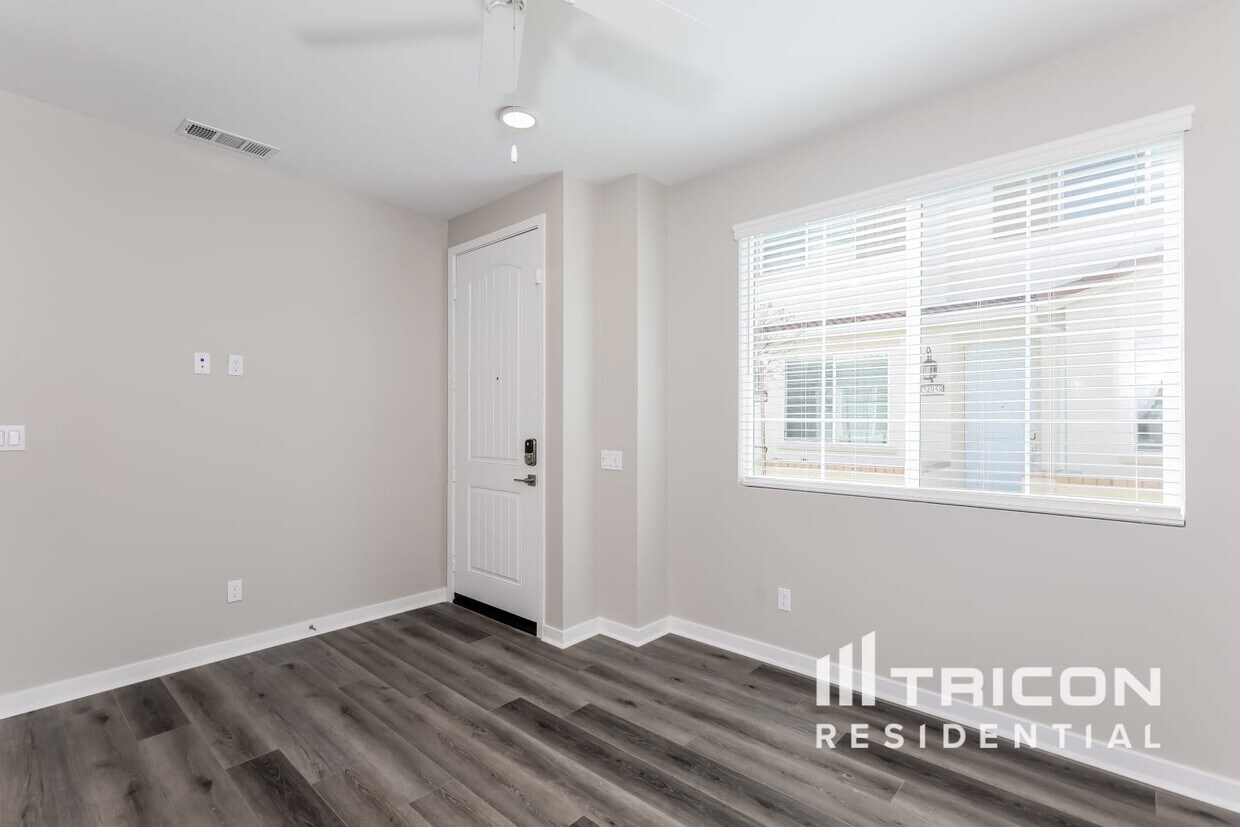 3D Tour - 24658 Amor Ct