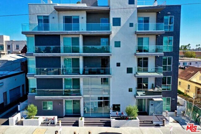 Photo - 1650 Sawtelle Blvd Unit 409