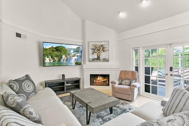 Photo - 28602 Silverton Dr