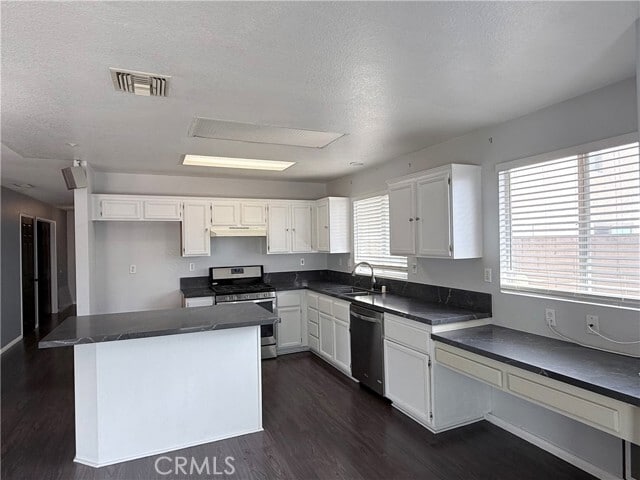 Photo - 6716 Earhart Ave