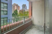 Photo - 350 Eleventh Ave Condo Unit 428