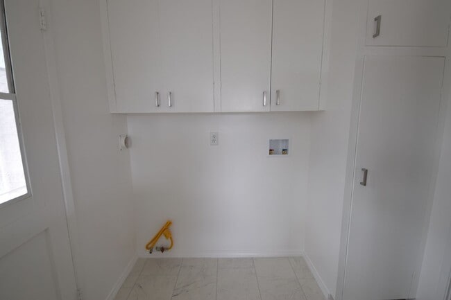 Photo - 1422 Stanford St Unit 1422 Upper