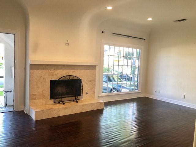 Photo - 169 N Wetherly Dr