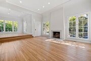 Photo - 1933 Comstock Ave House