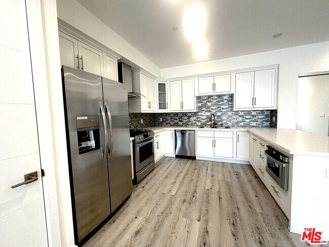 Photo - 1249 S Holt Ave Unit 202