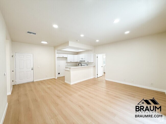 Building Photo - 11459 Collins St Unit 114 Rental