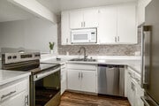 2BR, 2BA - 1,106SF - Kitchen - Pacific Place