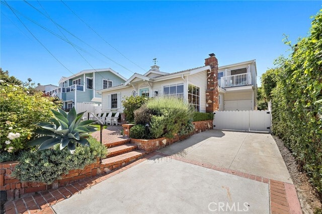 Photo - 581 Brooks St