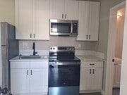 Photo - Pacific Beach STUDIO near crown pointpartment - Hardwood Flooring,  Washer/Dryer on Site Unit 2125