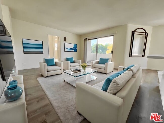 Building Photo - 1426 Orange Grove Ave Unit 6