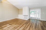 Photo - 13427 Almetz St