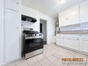 Photo - 928 E 102nd St