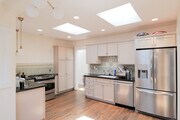 Kitchen - 1124 Manzanita St
