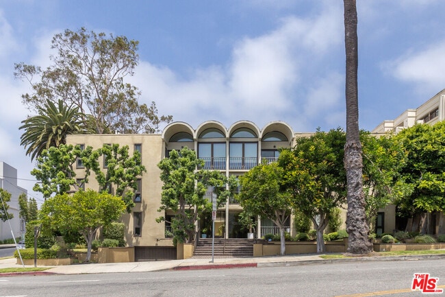 Building Photo - 11789 Montana Ave Unit 9