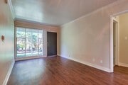 Photo - 1 Bed/1 Bath Pacific Beach Apartment Unit 953