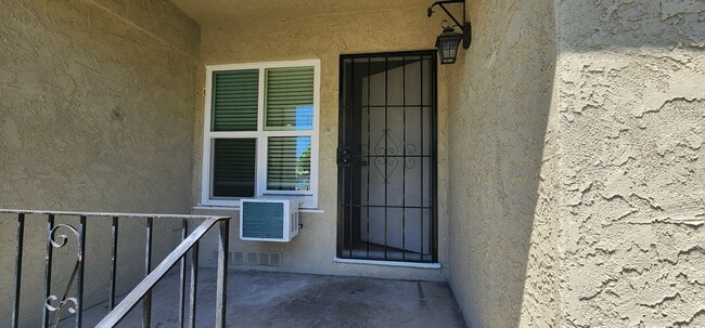 Photo - 2307 Kenmere Ave Unit 2307