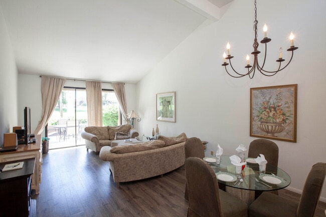 Photo - 76131 Impatiens Cir