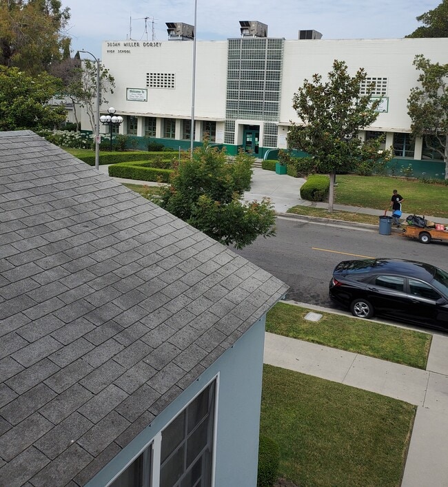 Building Photo - 3526 Farmdale Ave Unit 3526 Farmdale Ave.