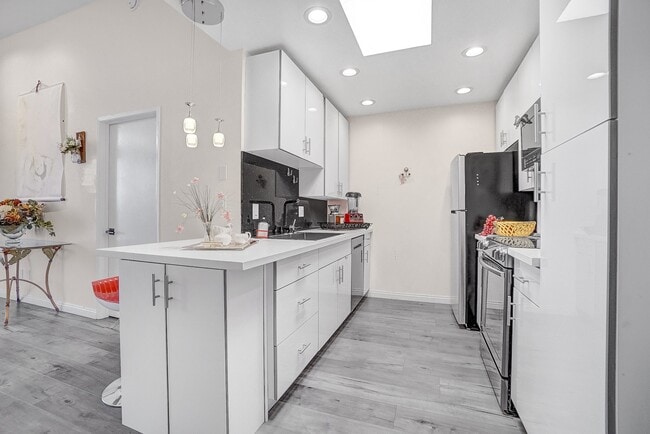 Photo - 4295 Vía Arbolada Unit #311