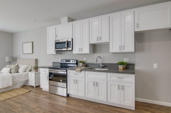 Photo - 532 Cesar E. Chavez Pkwy