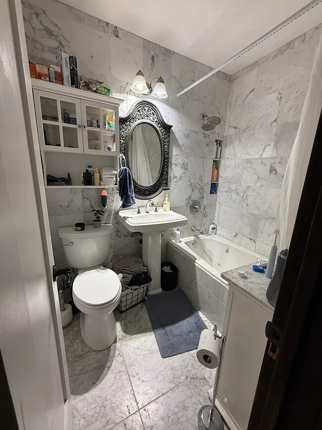 private bathroom - 2945 32nd St