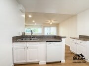 Photo - 5252 Hermitage Ave Unit 5