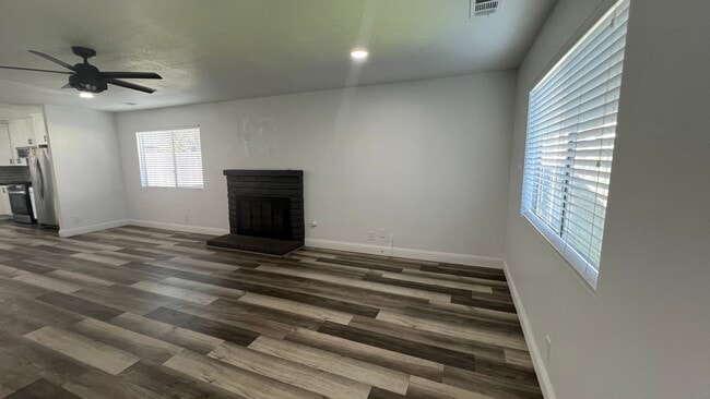 Photo - UPGRADED 4 bedroom 2 bathroom home