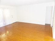 Photo - 14942 Burbank Blvd Apartment