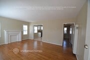 Photo - 127 E 79th St House