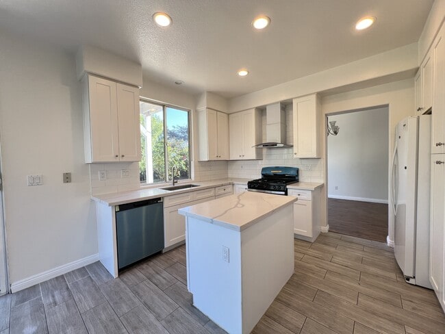 Photo - 4286 Foxrun Dr