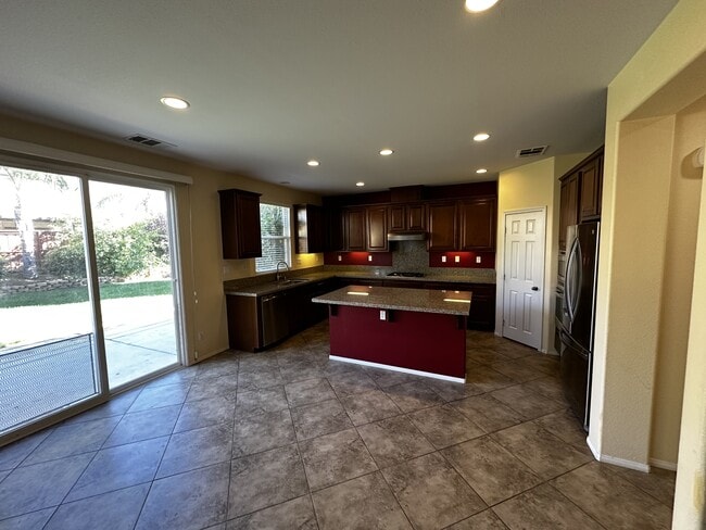 Photo - 1155 Polyanthus Ln