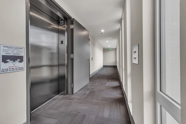 Photo - 1879 Union St