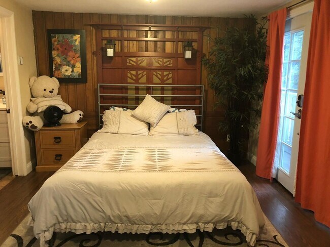 Photo - CRESTLINE Unit 1