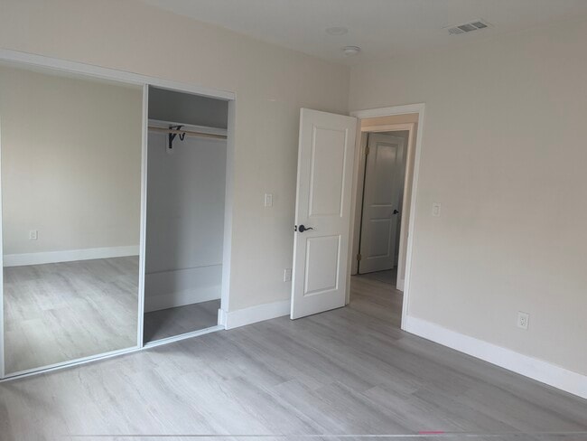 Photo - 6249 Agra St