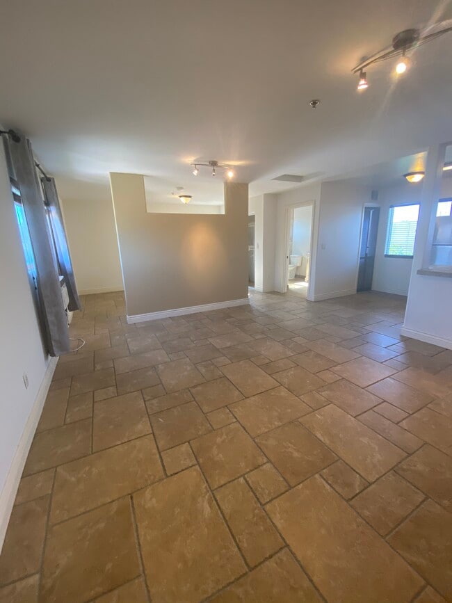 Building Photo - 5255 Denny Ave Unit 5255