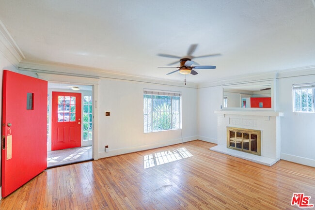 Photo - 835 N Ogden Dr