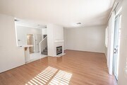 Photo - 4 Bedroom Oaklane Townhome in Santa Clarita!