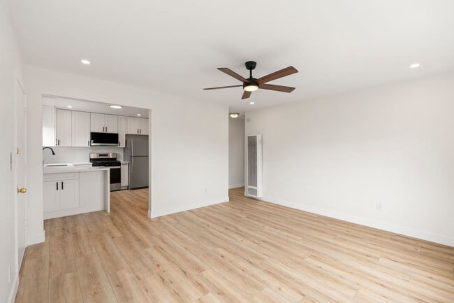 Photo - 228-230 Elm Ave Unit 230