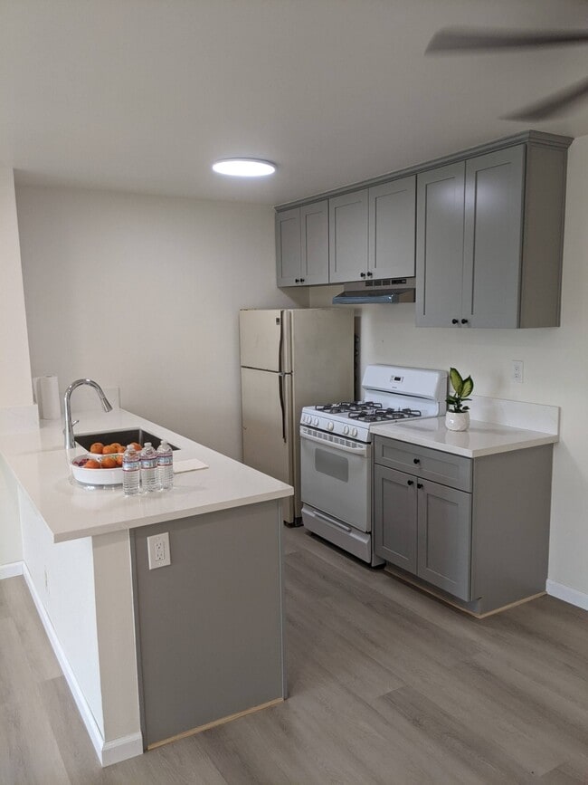 Photo - 4727 W 147th St Unit 202