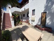 Photo - Cute 1 Bedroom 1 Bathroom Long Beach Apartment For Rent! Unit E. 8th St-725