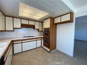 Photo - 551 W 40th St