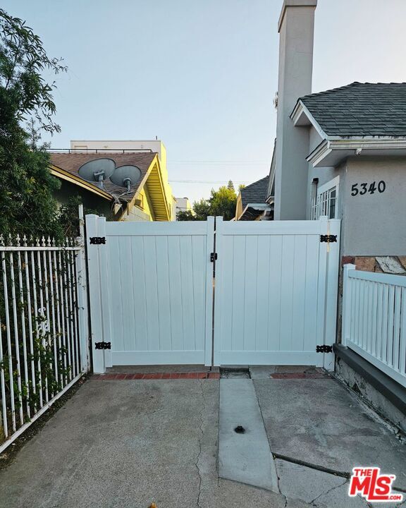 Photo - 5340-5340 Lemon Grove Ave