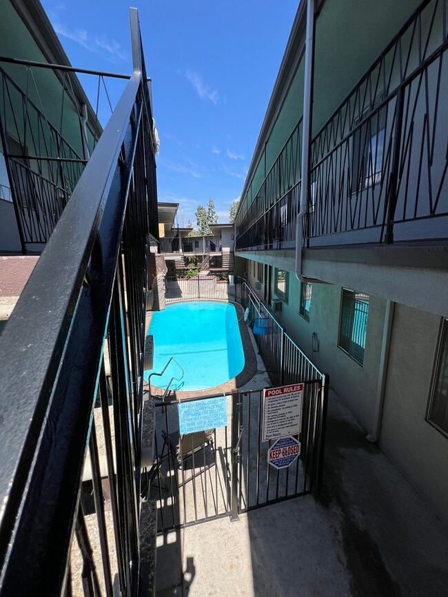 Photo - Arch Sunset Apartments